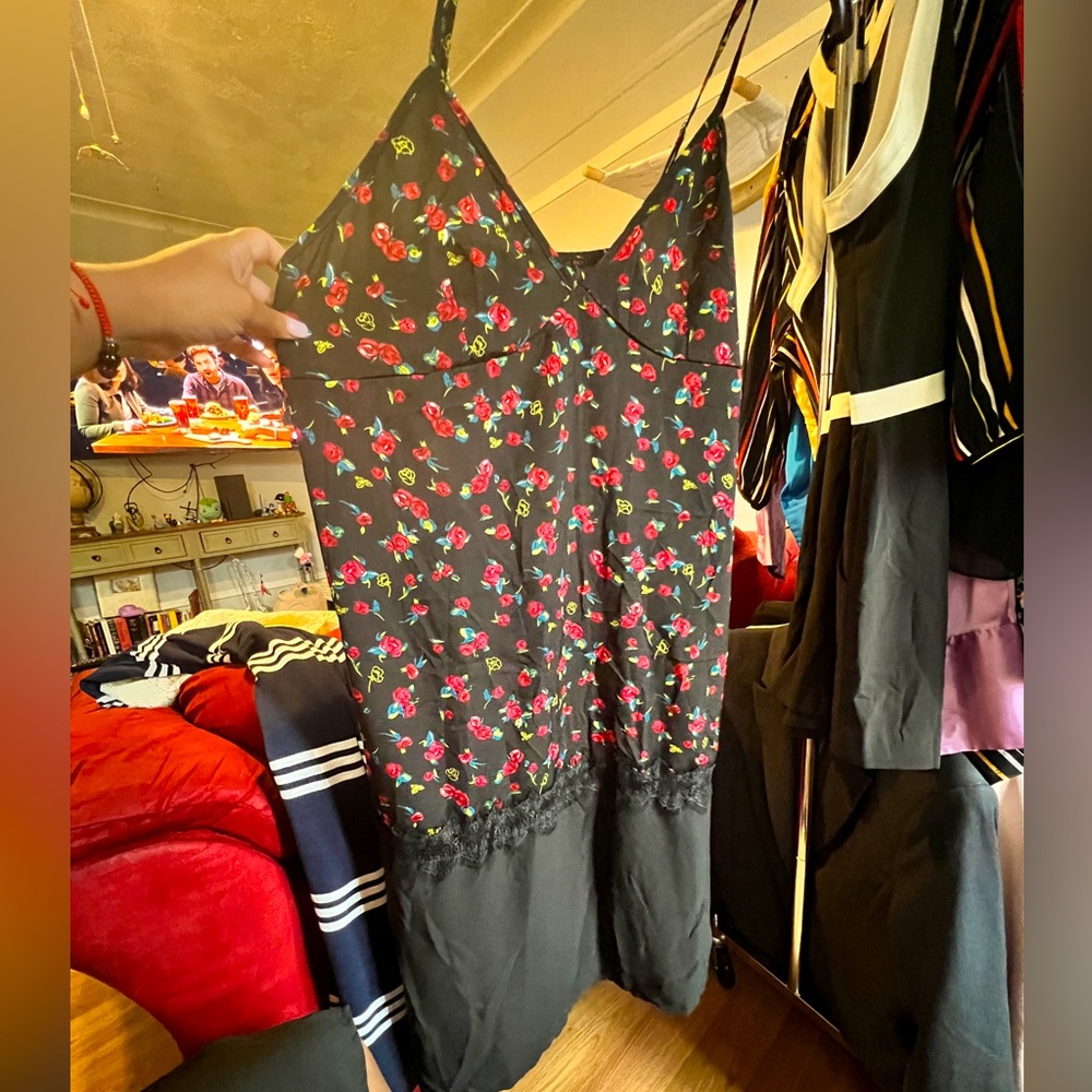 Slip dress red flowers size might be M or L. Brand new. Never worn